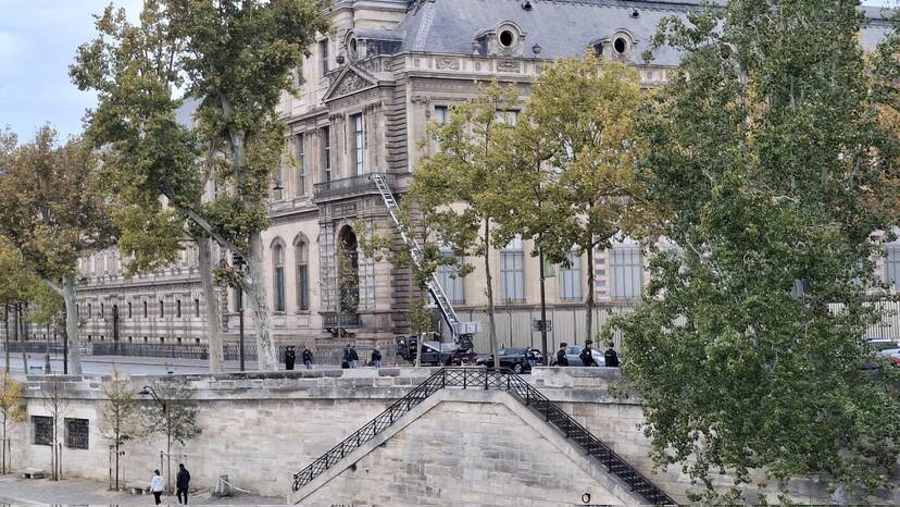 louvre