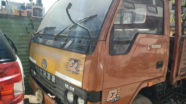 vehicles vehicles