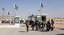 tomato-cost-600-in-pakistan-trucks-at-boarder