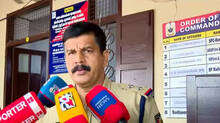 kannur-rpf-officer-beaten-up-at-railway-station