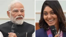you-glow-a-lot-indian-women-cricket-player-asks-pm-modi-about-his-skincare