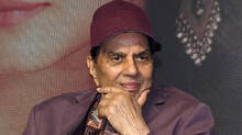 actor-dharmendra-passes-away
