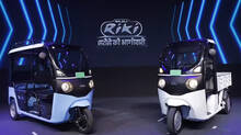 bajaj-ricky-