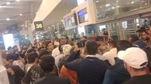 passengers-stranded-at-airports-many-indigo-flight-cancelled-amid-crew-shortage