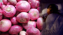 can-sleeping-with-onions-on-your-feet-really-detox-your-body