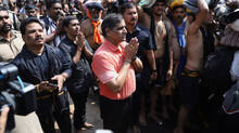 dgp-in-sabarimala-with-his-family