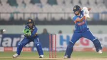india-defeated-srilanka-in-second-t20-by-seven-wickets