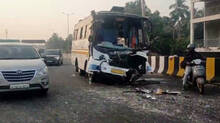 18-injured-in-sabarimala-pilgrims-bus-and-lorry-collision