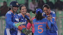 india-defeated-srilanka-in-third-t20-at-thiruvananthapuram