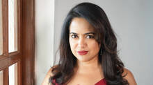 sameera-reddy-recalls-being-bullied-for-stammering-as-a-kid