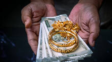 sellinga-and-availing-of-gold-loan-increasing-rapidly