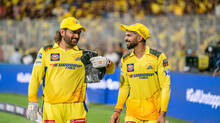 ms-dhoni-whereabouts-ravi-shastri-asks-ruturaj-gaikwad-csk-captain-reply