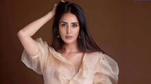 actress-chahatt-khanna-about-religious-convertion-after-marriage