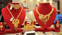 gold-price-changed-three-times-in-kerala-on-a-single-day
