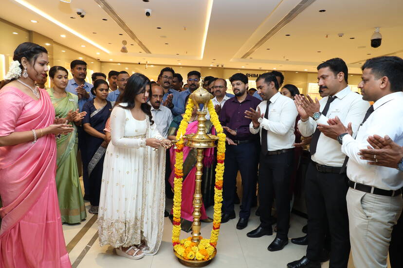 ഭീമ ജുവലറിയുടെ കർണ്ണിക ഫെസ്റ്റ്: ആഭരണങ്ങൾക്ക് വമ്പിച്ച ഇളവുകളുമായി മേള