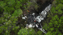 us-plane-crash-five-died-in-texas