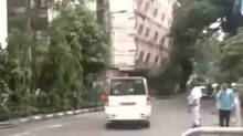 tmc-protest-on-cars-with-bjp-flags-allowed-entry-at-bhabanipur-counting-centre