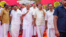 chief-minister-pinarayi-vijayan-trailing-at-dharmadam