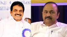 malayalis-protest-in-front-of-kerala-house-demanding-vd-satheesan-be-considered-as-cm