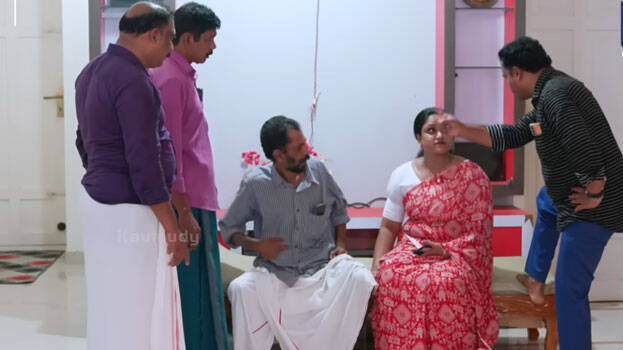 ആളില്ലാത്ത വീട്ടിലെ പ്രണയജോഡി; ഒളിഞ്ഞുനോക്കിയ വയോധികന് സംഭവിച്ചത് എന്ത്?