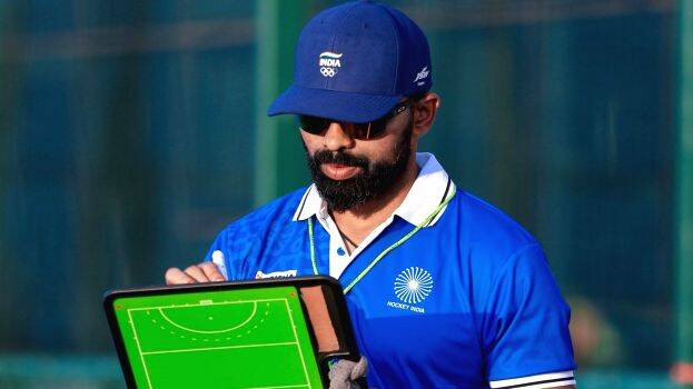 വിദേശ കോച്ചിന് വേണ്ടി തന്നെ മാറ്റിയെന്ന് പി.ആർ ശ്രീജേഷ്; ഹോക്കി ഇന്ത്യക്കെതിരെ രൂക്ഷ വിമർശനം