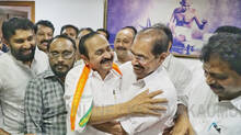 vd-satheesan-meets-governor-at-lokbhavan
