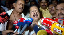 ramesh-chennithala-wishes-newly-elected-kerala-cm-v-d-satheesan