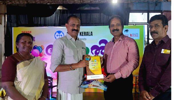 വേനൽ ഫെസ്റ്റ് 2026: സാഹിത്യ അവാർഡ് ഡോ. കെ. ലൈലാസിന് സമ്മാനിച്ചു