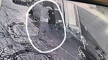 new-delhi-fire-investigation-leads-to-woman-hiding-face-with-dupatta-cctv-footage-hints-at-cause