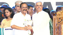 governor-meeting-with-officials-cm-office-response