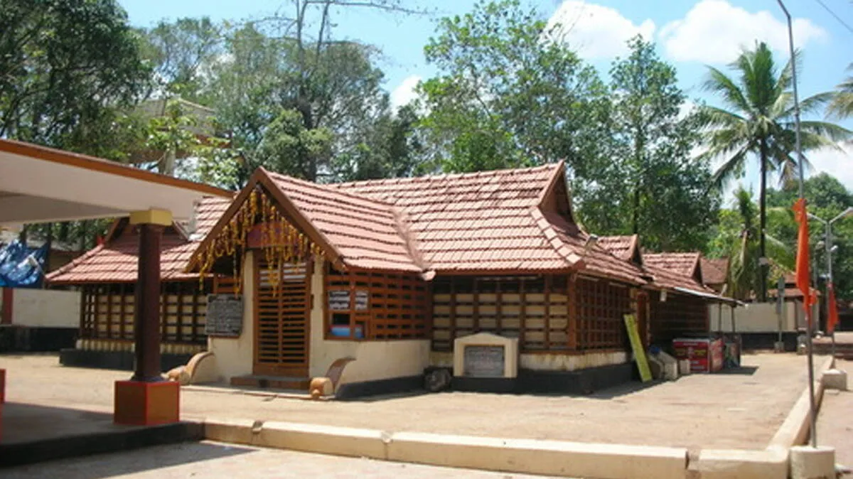 pandalam-valiya-koyikkal-