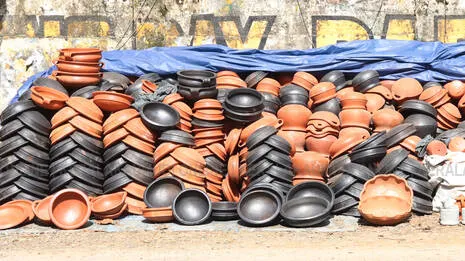 earthen-pots.1.3909537
