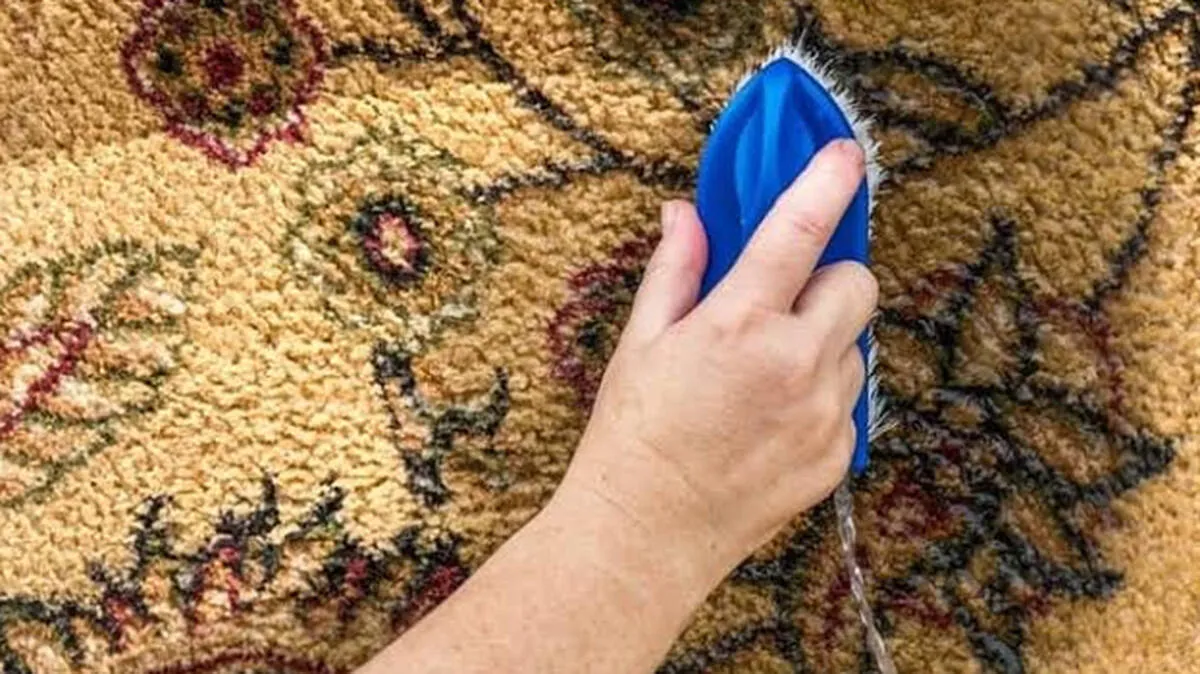 cornstarch-helps-to-clean