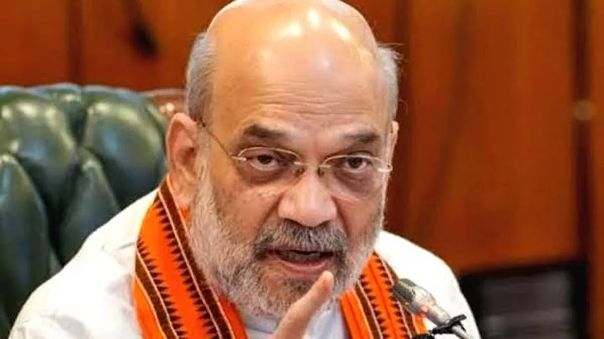 രാജ്യസഭാദ്ധ്യക്ഷൻ ഇടപെട്ടു,  വിട്ടുനിന്ന അമിത് ഷാ
പാർലമെന്റിലേക്ക് 