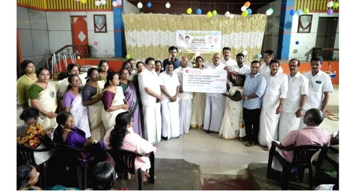 thozhilurappu thozhilurappu