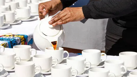 tea.1.3963718