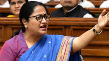 delhi-cm-mla-dress-criticism