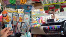bangkok-taxi-driver-turns-cab-into-mini-mart-offers-free-essentials-to-passengers