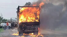 maharashtra-jalgaon-truck-crushes-eight-year-old-boy-mob-sets-truck-on-fire