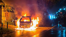 alappuzha-car-fire-family-escaped