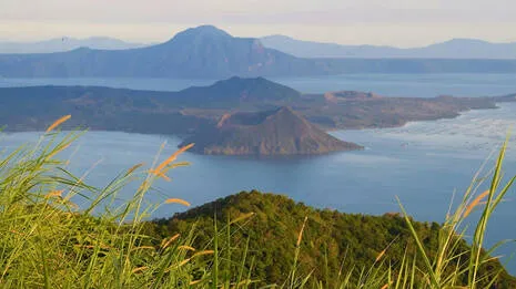 volcanic-landscape.1.3996691
