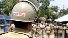 kozhikode-police-officer-attacked-syringe