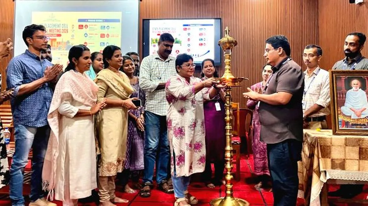 കൊട്ടിയം എസ്.എൻ പോളിയിൽ 
പ്ളേസ്‌മെ‌ന്റ് ഓഫീസർ ശില്പശാല