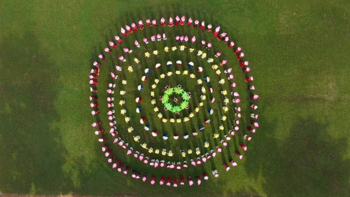 mega-pookkalam