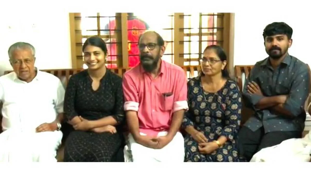 mala-annamanda-pinarayi- mala-annamanda-pinarayi-