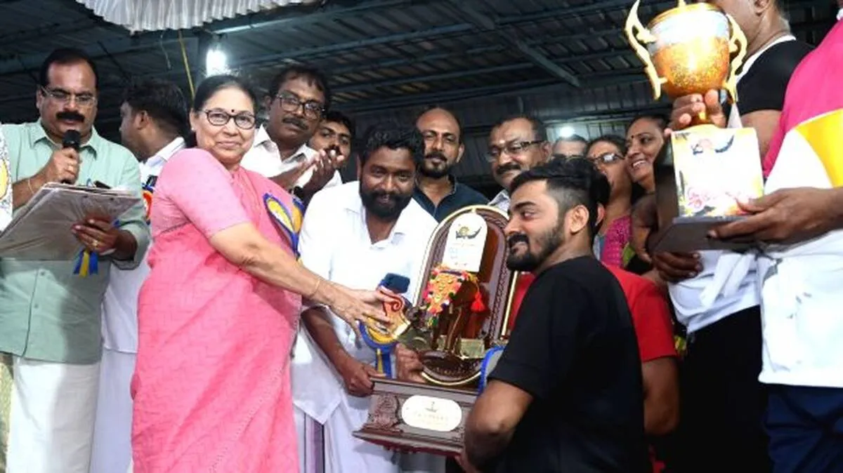 kandasankadavu-jalolsavam