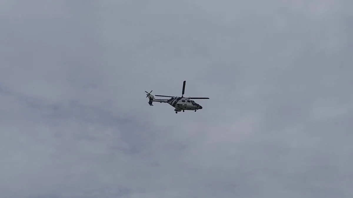 searching-helicopter-