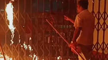 cpm-office-attacked-in-jalpaiguri-abvp-accused