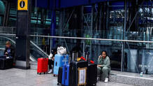 uk-air-traffic-control-system-issue-cancels-nearly-300-flights