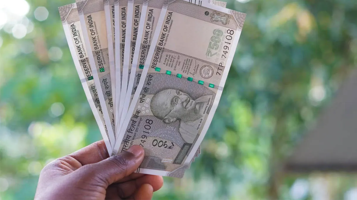 cash-in-hand-